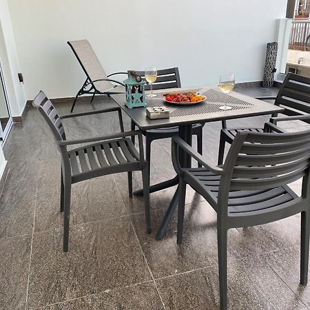 شقة Ev Zin - Modern, Cozy, 1 Bed, Pool, 2 Balconies, A105 بافوس المظهر الخارجي الصورة
