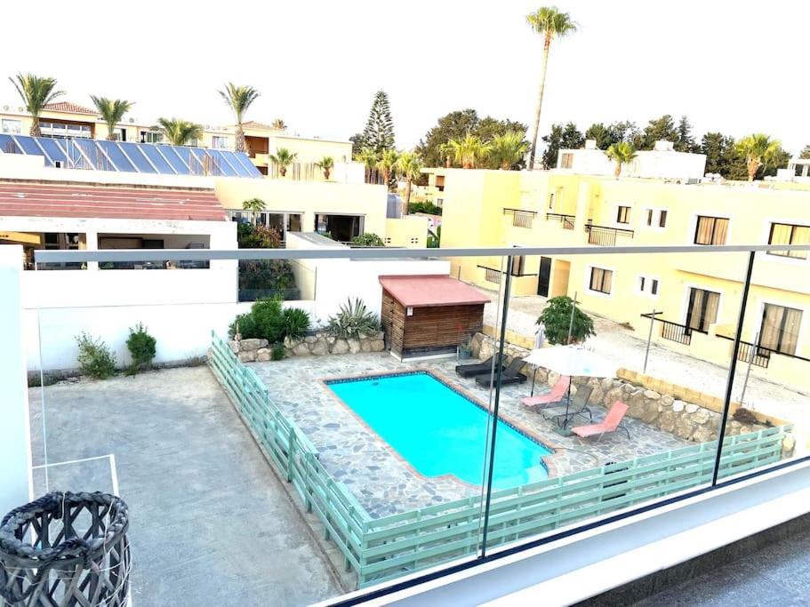 شقة Ev Zin - Modern, Cozy, 1 Bed, Pool, 2 Balconies, A105 بافوس المظهر الخارجي الصورة
