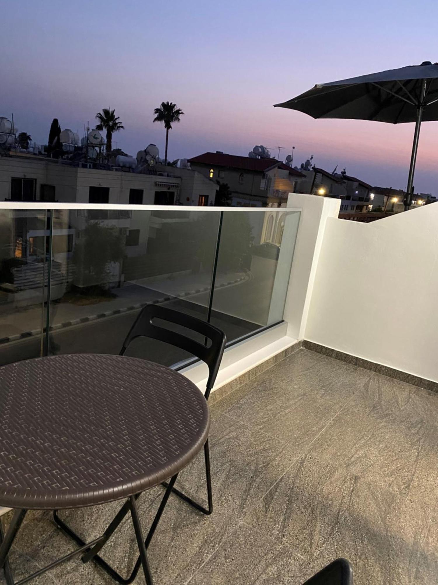 شقة Ev Zin - Modern, Cozy, 1 Bed, Pool, 2 Balconies, A105 بافوس المظهر الخارجي الصورة
