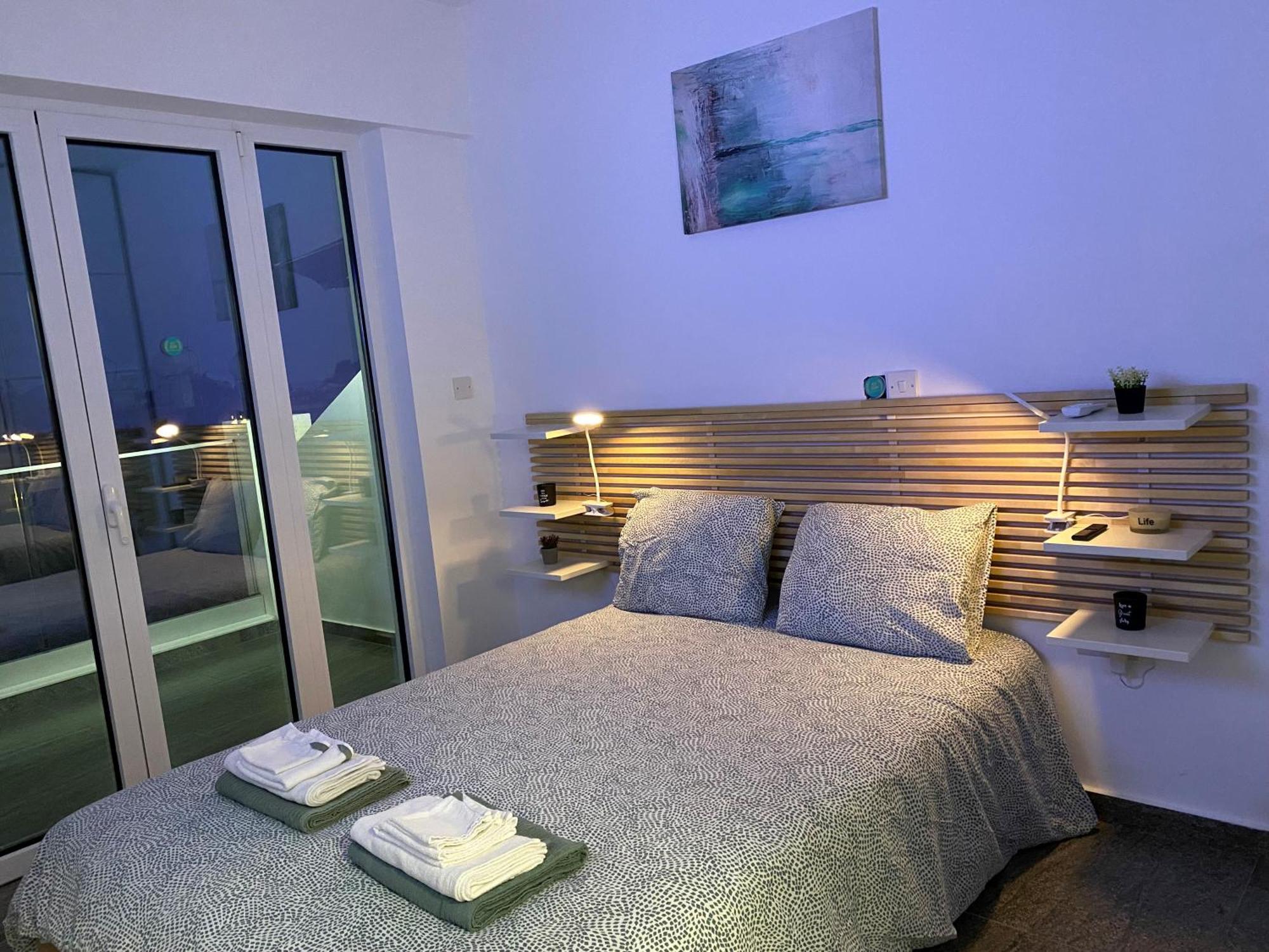 شقة Ev Zin - Modern, Cozy, 1 Bed, Pool, 2 Balconies, A105 بافوس المظهر الخارجي الصورة