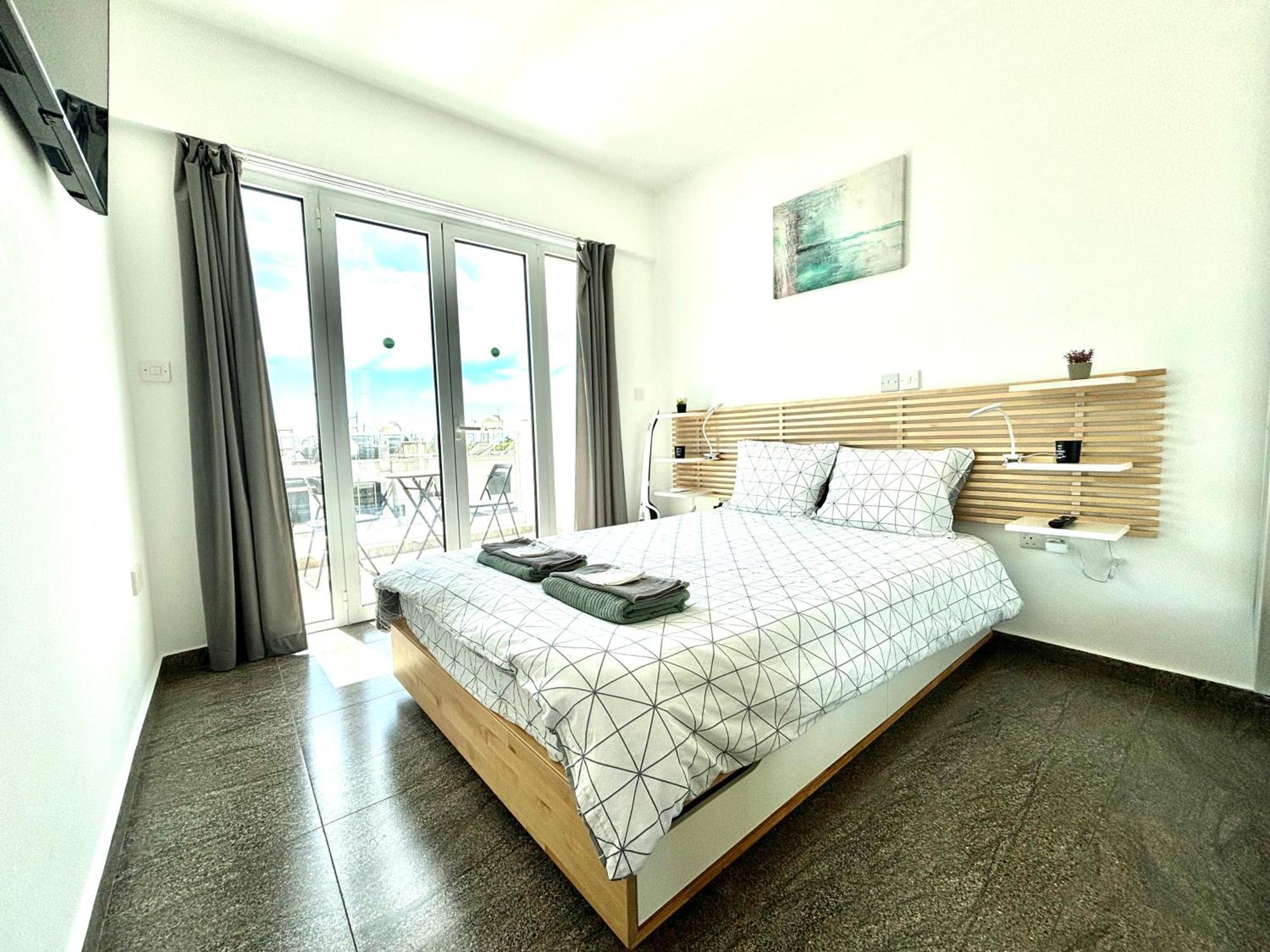 شقة Ev Zin - Modern, Cozy, 1 Bed, Pool, 2 Balconies, A105 بافوس المظهر الخارجي الصورة